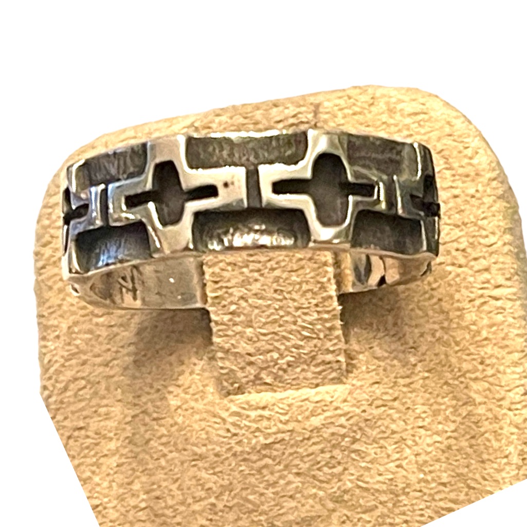 Vintage Stunning! Artisan Hand Made Italy Cross Ring Religious